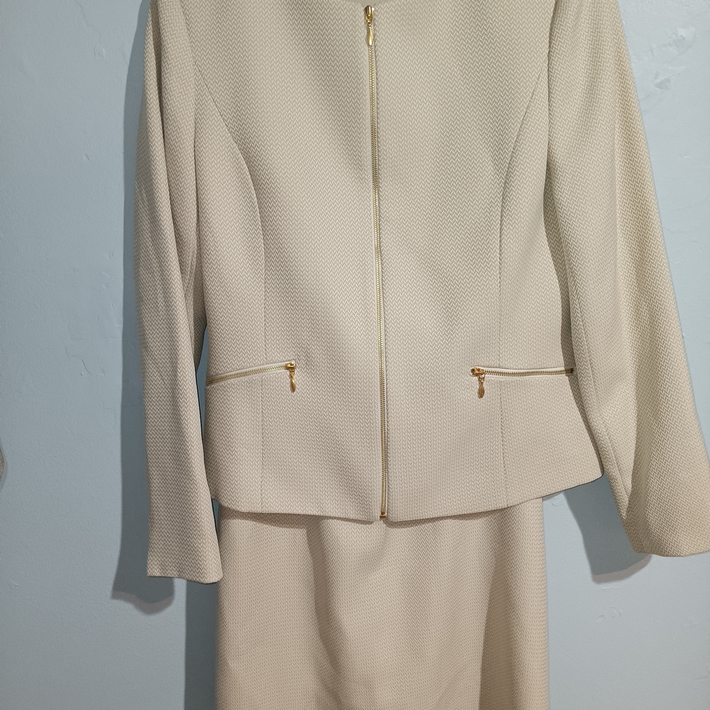 Preston & York Cream Blazer And Skirt